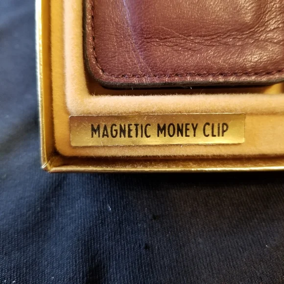 Vintage Etienne Aigner Leather Magnetic Money Clip NIB